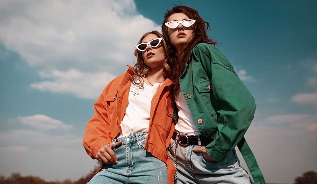 fashion-and-apparel-reviews fashion models posing with new apparel and sunglasses