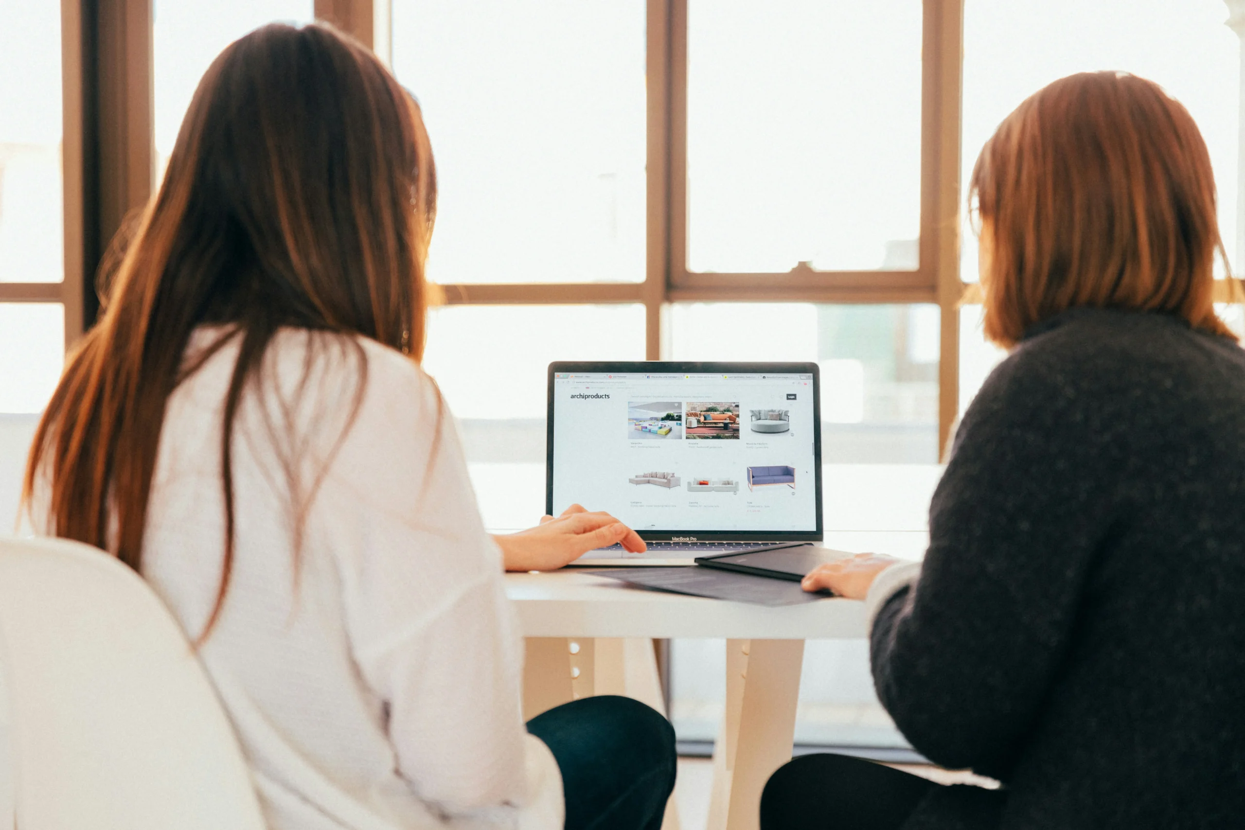 non-ecommerce business non-ecommerce business